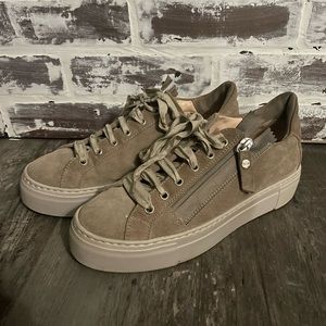 AGL Italian Platform Sneakers in color Tan